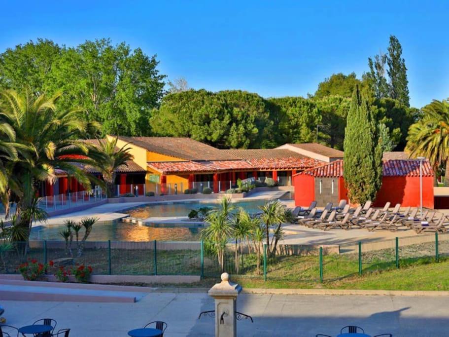 Appartement Residence Vacances Amandier Arles Zewnętrze zdjęcie